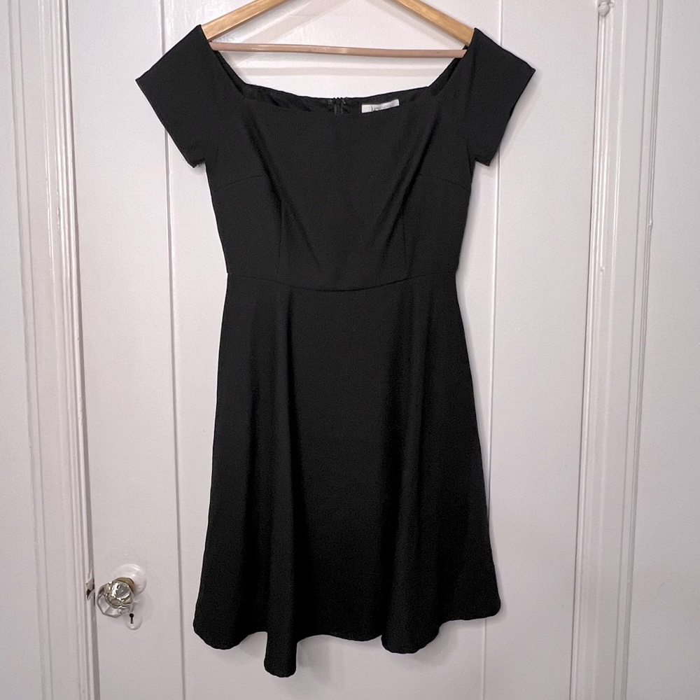 Lucy Paris off the shoulder LBD with full skater style skirt. NWT. Size M